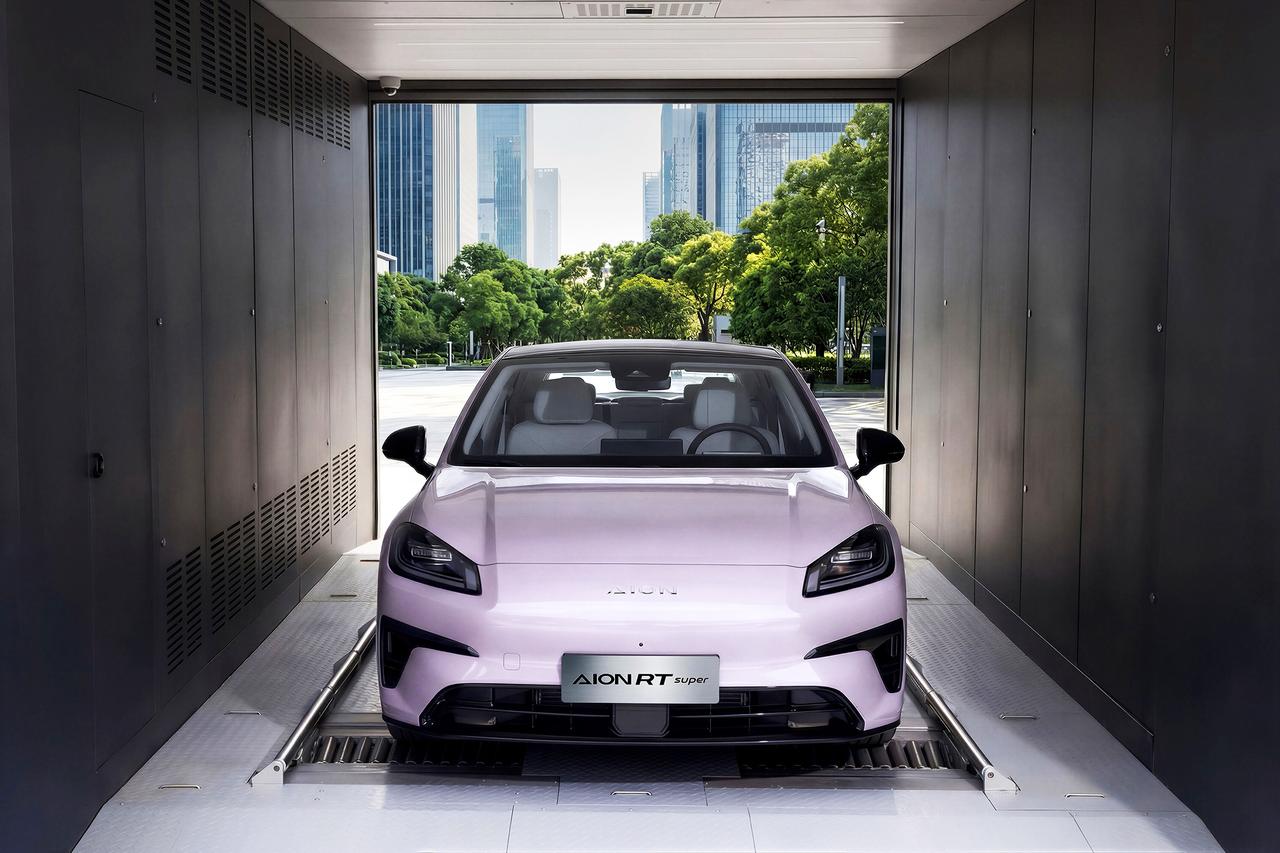 当下，补能焦虑仍是油车转电车最大的拦路虎。而新车埃安RT super就为解决此难