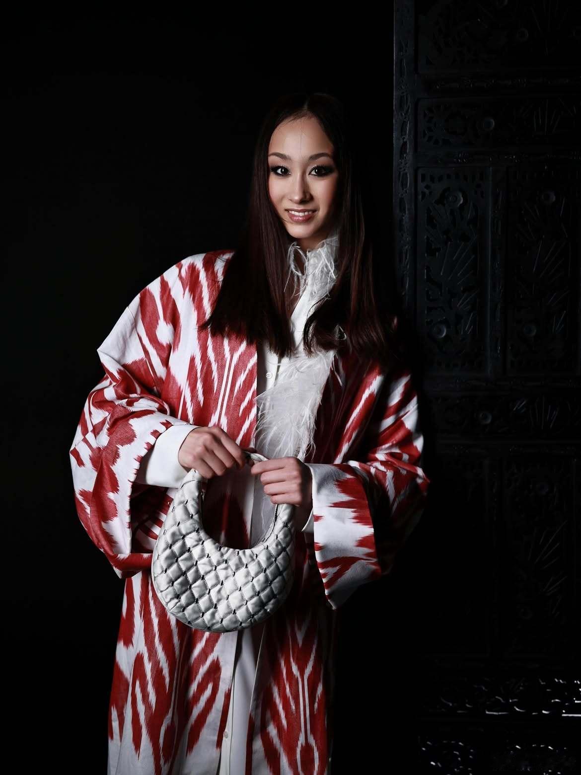 马林斯基剧院May Nagahisa的代言。（网图） 