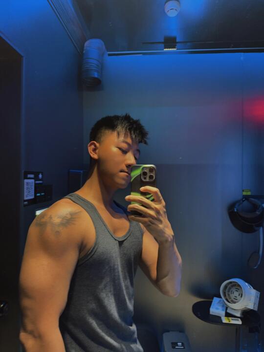 右滑晒个灯