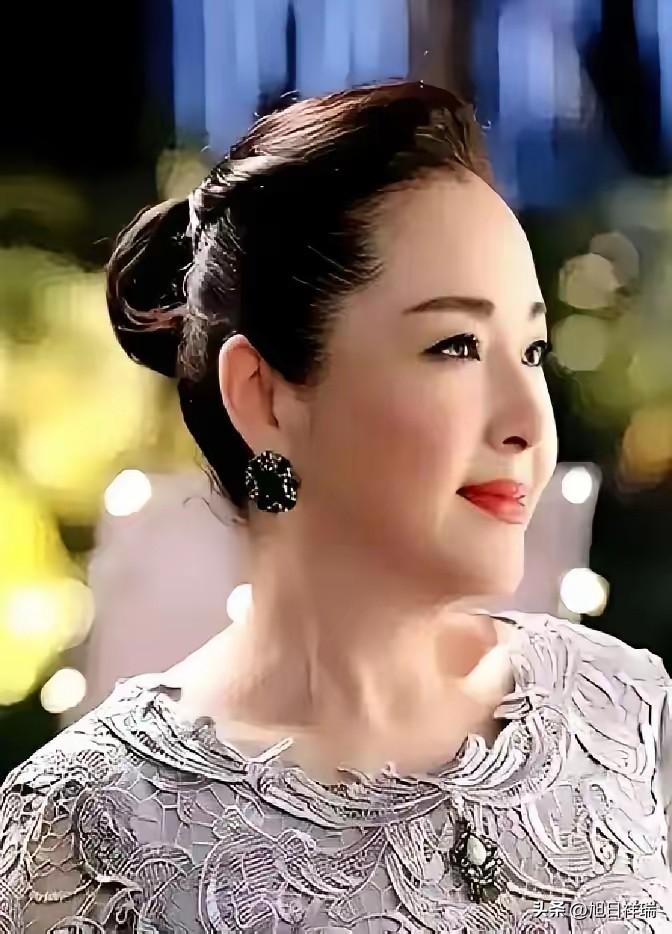 1984年，26岁金马影后恬妞嫁给了印尼富豪，结婚当晚，她才知道老公已经有了妻子