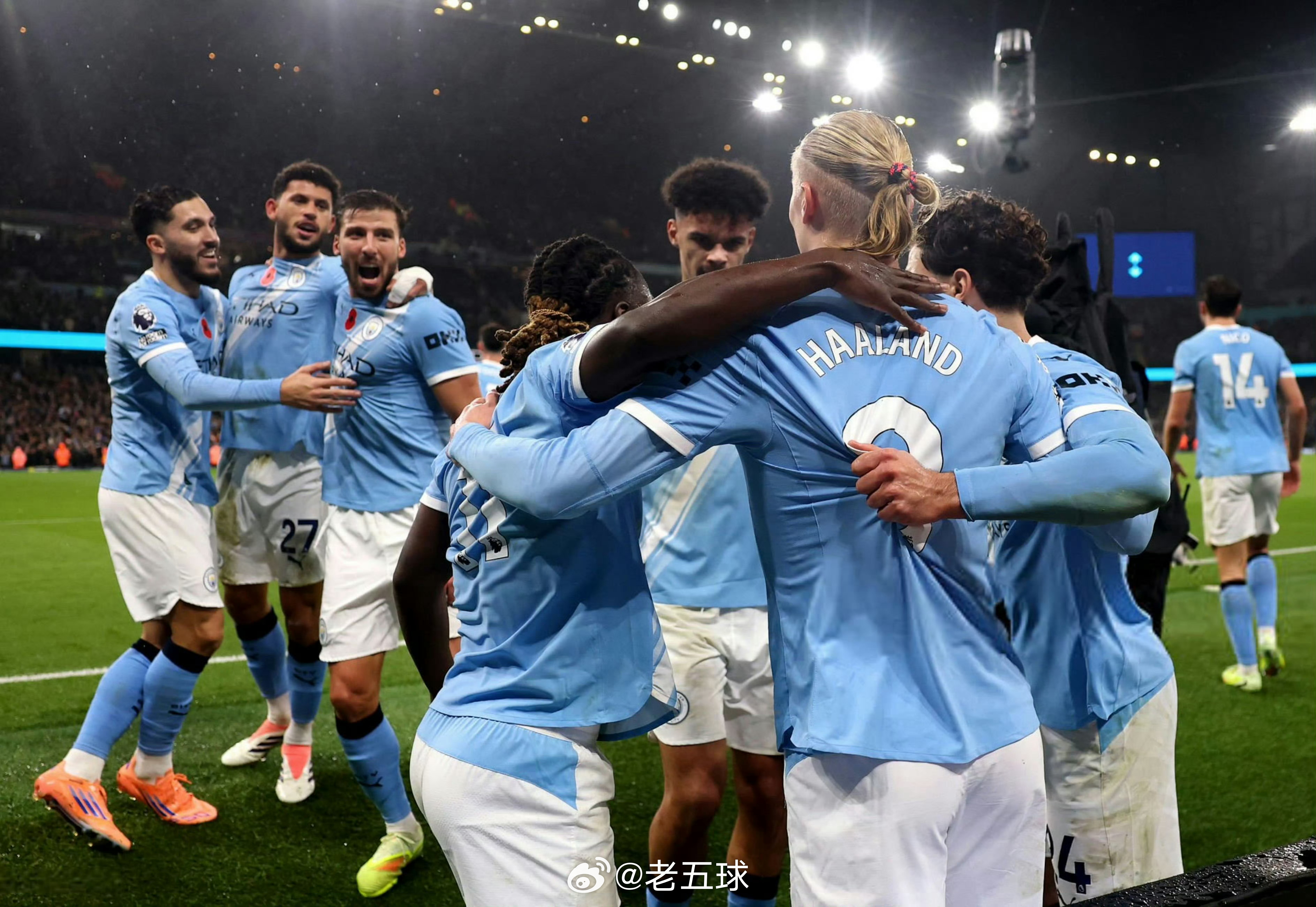 曼城3比0利物浦11轮过后联赛排名倒数第二的森林也就6败 5败都可以排在第8真厉