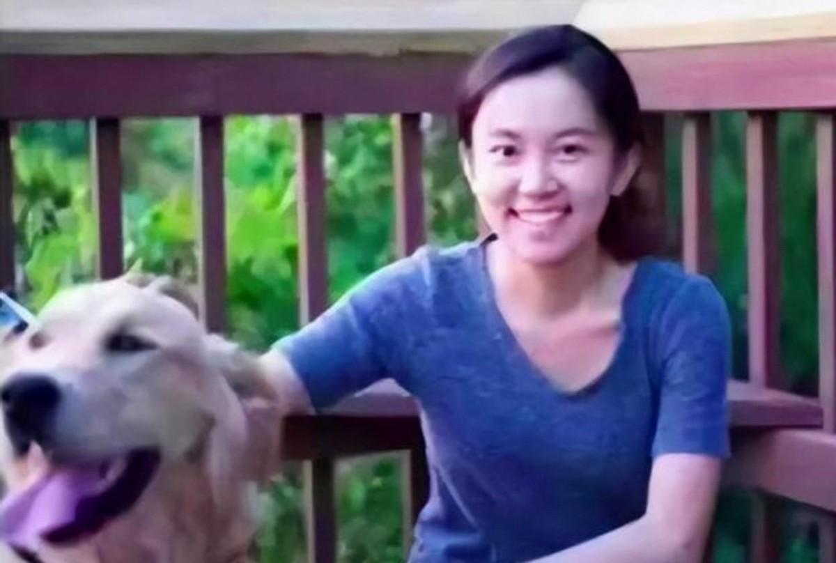 ＂你应该滚回中国去！＂＂别用亚洲人的脏习惯喂我的孩子！＂2019年美国一男子不断
