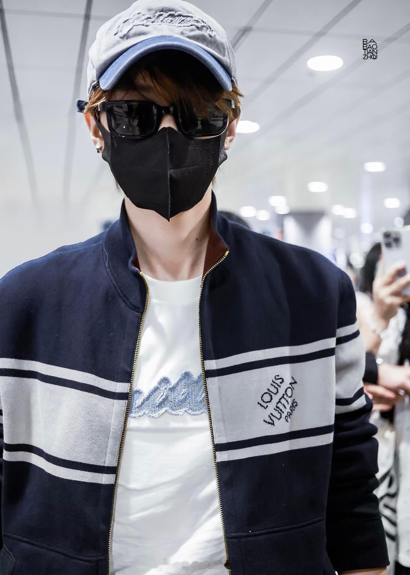周翊然即将官宣LV，他商务都好牛，又一个顶奢 ​​​
