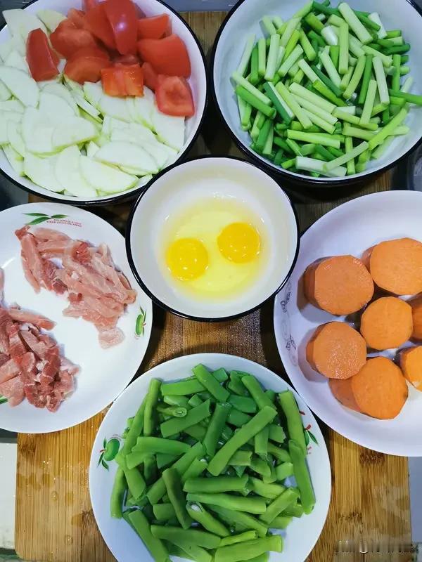 我一个退休老人，我现在保留的唯一工作就是每天买菜做饭菜，其余百无一事。如果我还不