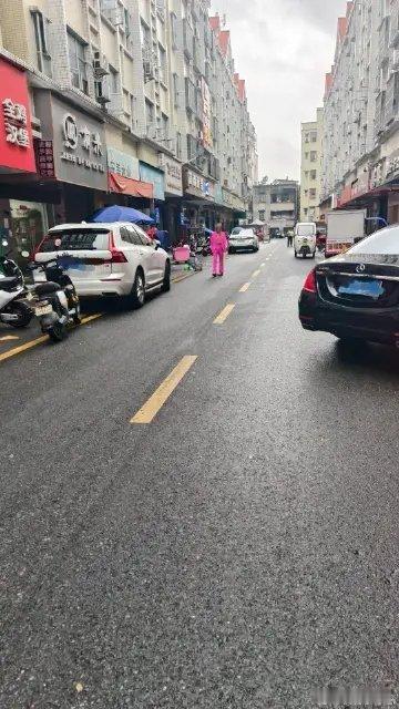 这大爷活成我未来羡慕的样子，不在乎外人眼光，活成了自己想要的样子