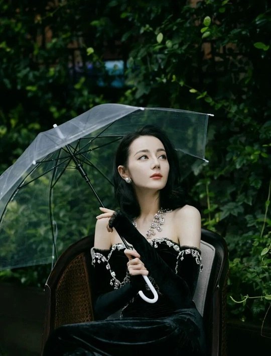 迪丽热巴我一直都是跟自己较劲的人听完这段话很有共鸣，人生最好的对手从来不是别人，