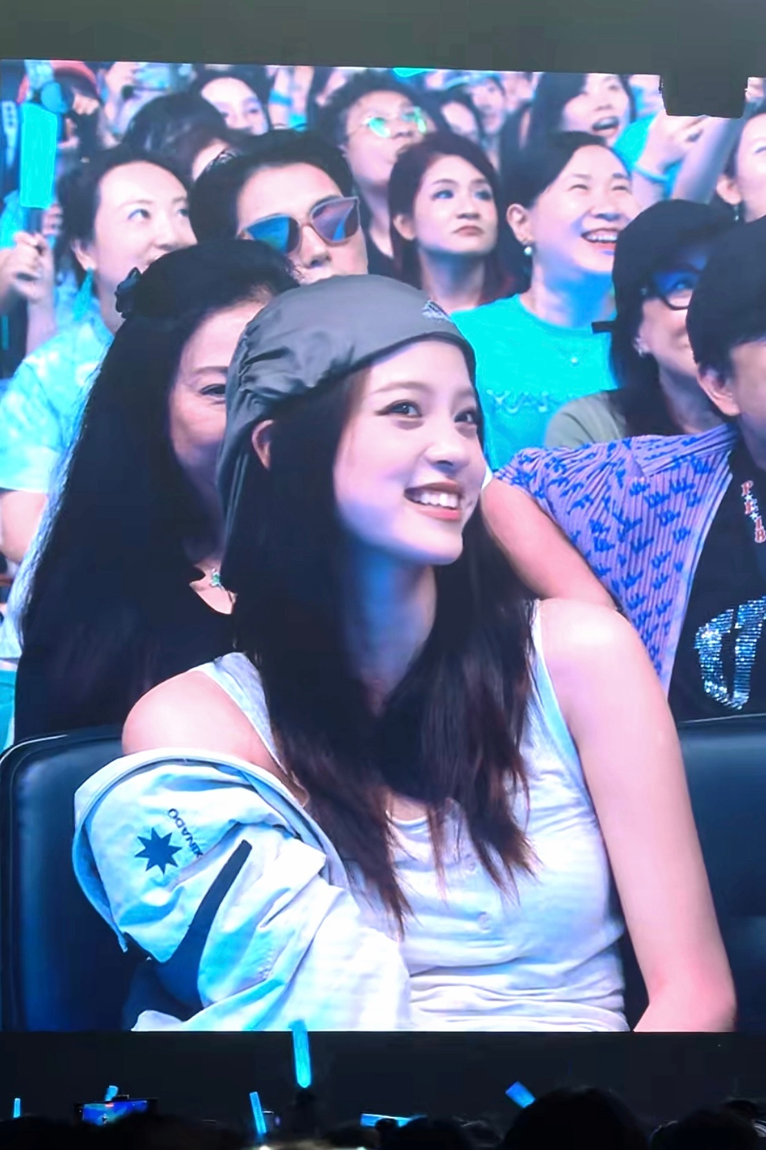 欧阳娜娜演唱会大屏 ​​​