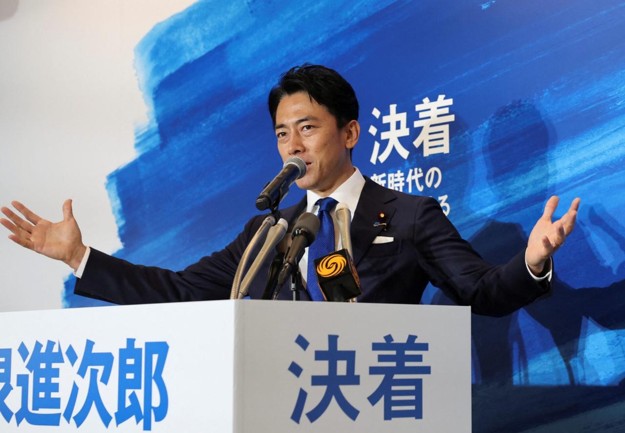 小泉进次郎昨天说了句话——日本必须“毫无禁忌”地讨论核政策。 
不是探讨，是“推