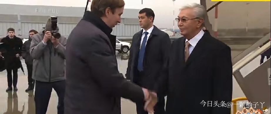 托卡耶夫刚结束日本行程，转身就飞圣彼得堡赴独联体“年度老友局”，圣彼得堡和列宁格