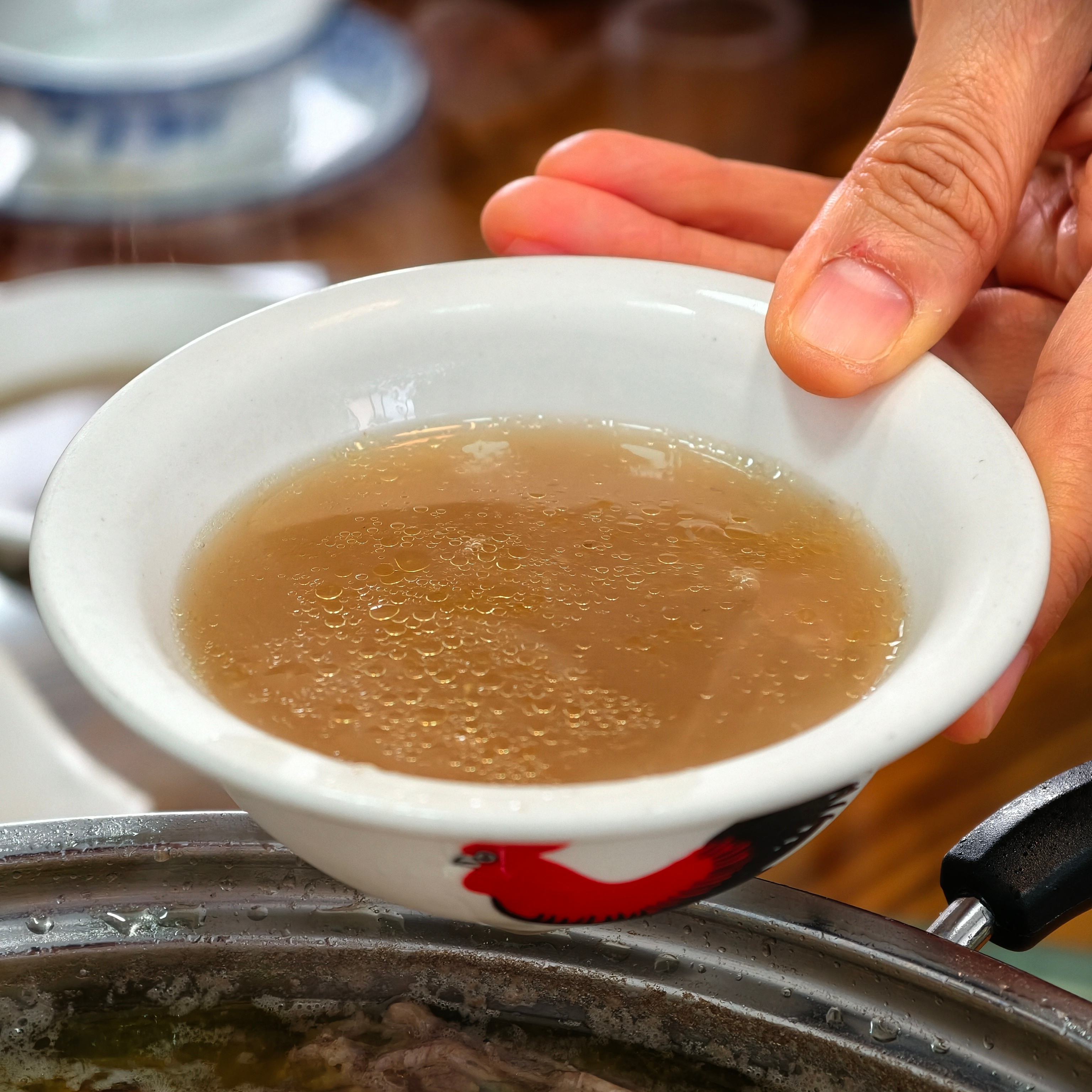 莫式鸡煲深圳“平替版”，自家鸡，自家青菜黄瓜，还可摘菜带走。好恰！！！ 深圳·百