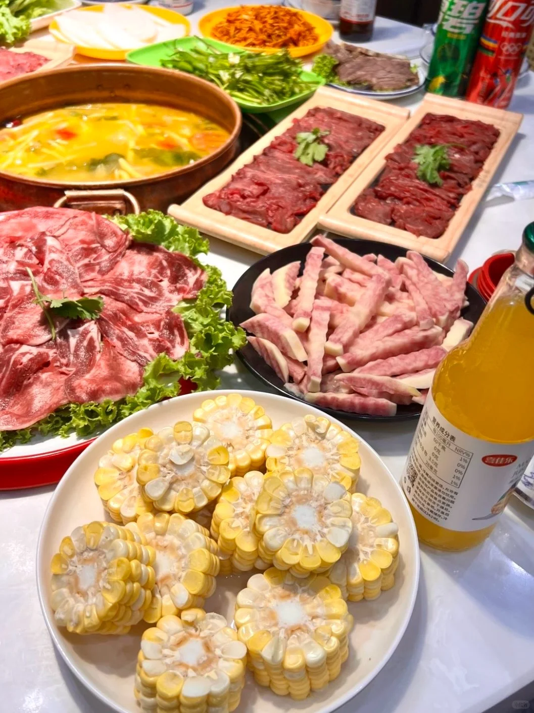 去丽江一定要吃！酸汤牦牛肉火锅✔️