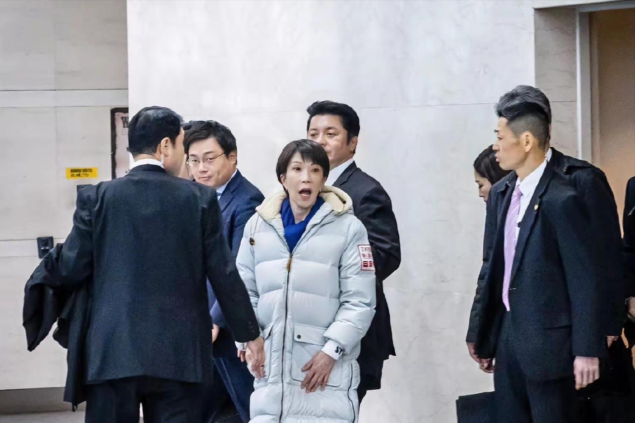 2月1日上午，距离NHK《周日辩论》开播还有30分钟，节目组突然接到通知：日本首