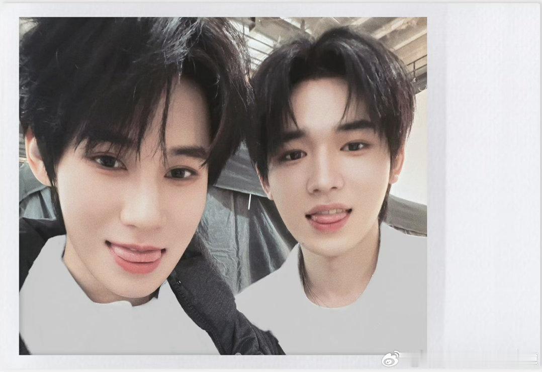 宋亚轩管张真源叫真真源源 非常真诚又用心的生日祝福，愿两位大帅哥友谊长存！ 