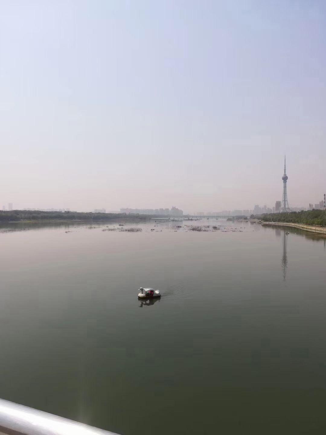 清明时节雨纷纷，路上行人欲断魂，每到清明节这一天，总是感觉天气妖里妖气的，阴晴飘