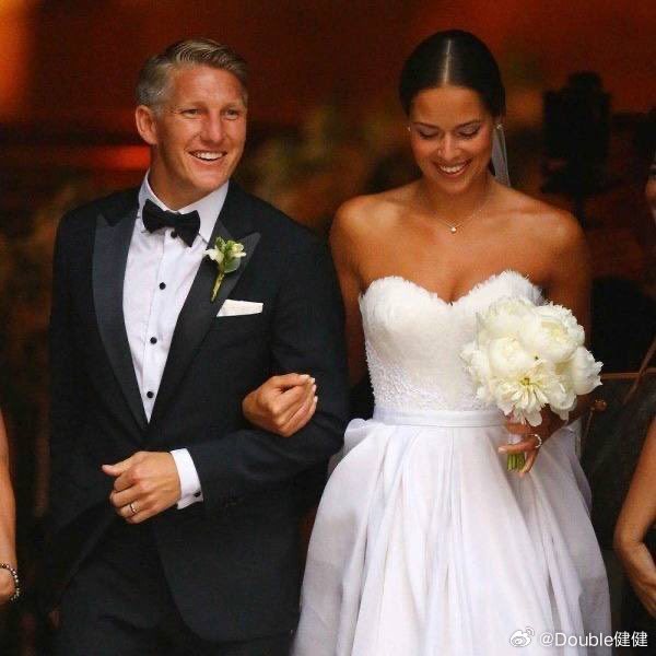 伊万诺维奇和施魏因斯泰格离婚：法院设定施魏因斯泰格每月给予4.5万欧元的子女抚养