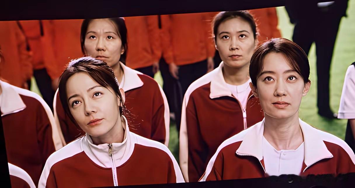 周星驰为什么会选迪丽热巴演女二号？选张小斐演女一号我能理解，张小斐本来就是演喜剧