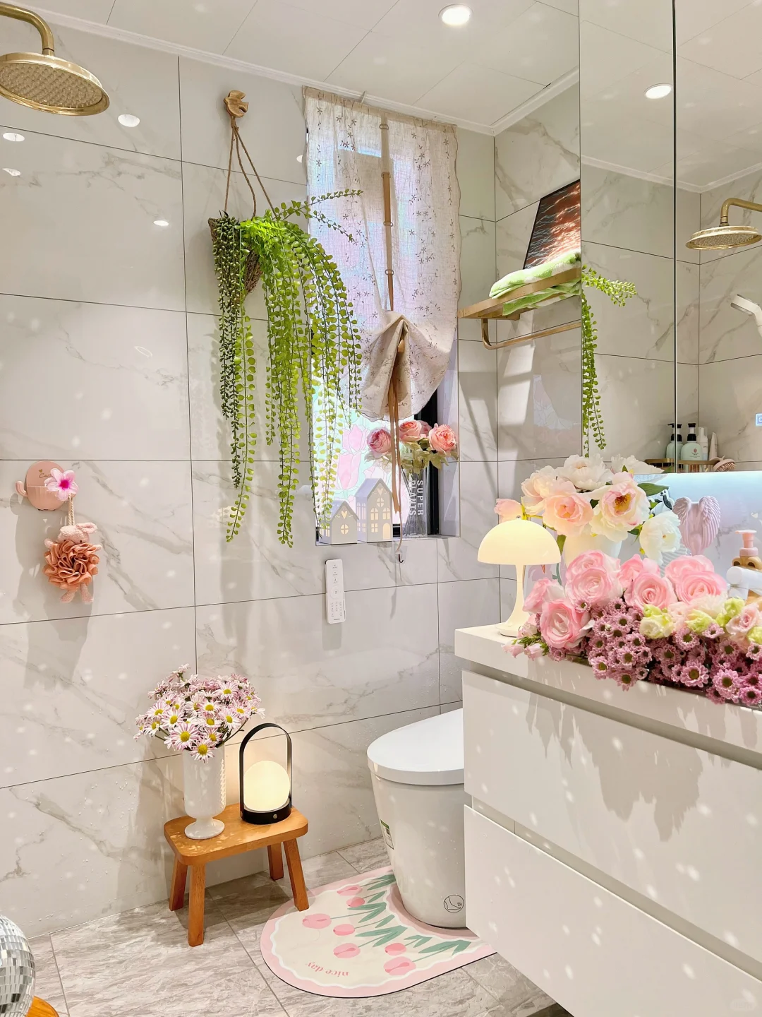 我的3m²小浴室🌷虽然小小的但幸福感超强～🛁