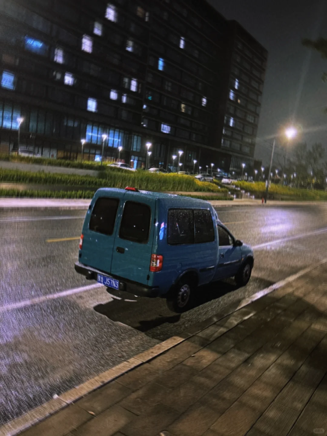 露营车改装 旅游自驾游 面包车 汽车文化 户外咖啡车 一起去户外喝咖啡...