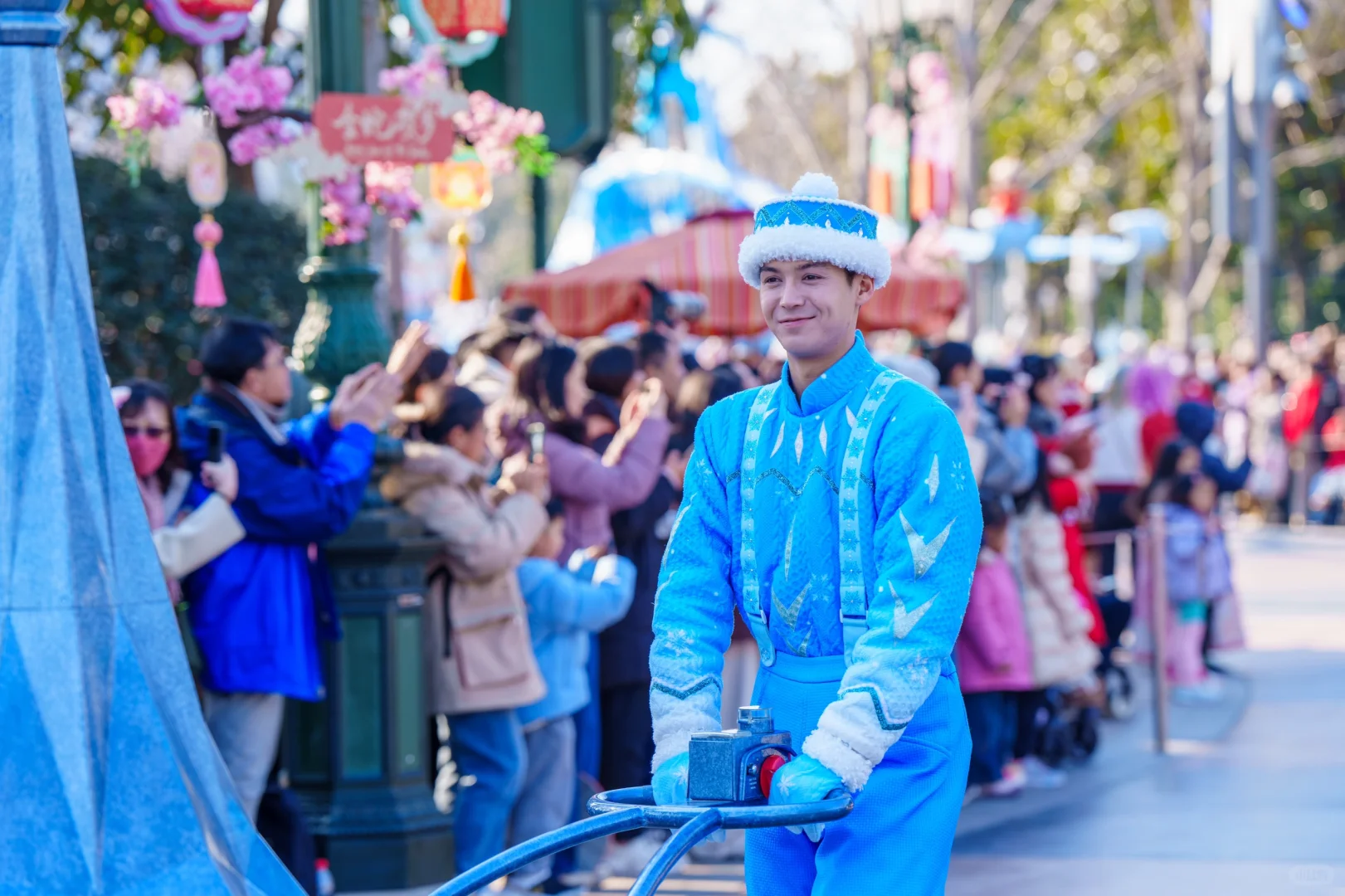 迪士尼还是会选演员的