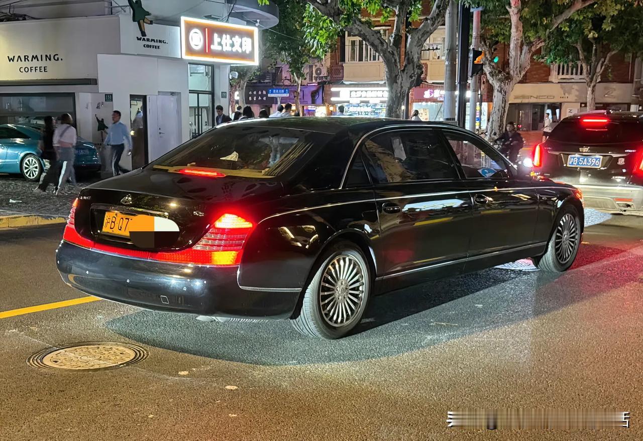 有没有上海的朋友出来科普一下？听说这个沪B黄牌，光牌照都要40万，有什么特殊之处
