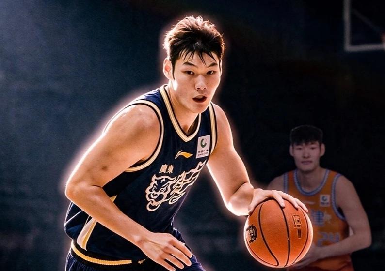优缺点鲜明，潜力中锋刘李亟待提升移动短板
 
年轻中锋刘李的内线基本功十分扎实，