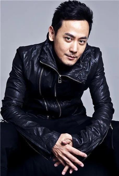 演员，邱心志说，我们拍《日落紫禁城》的时候，有很大一部分都是在故宫取实景拍摄，现