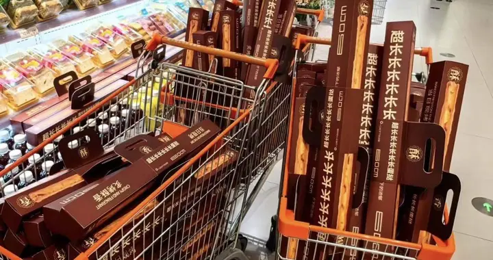 “巨无霸”网红8天狂揽超千万，工厂凌晨被催货，却火不过两个月？