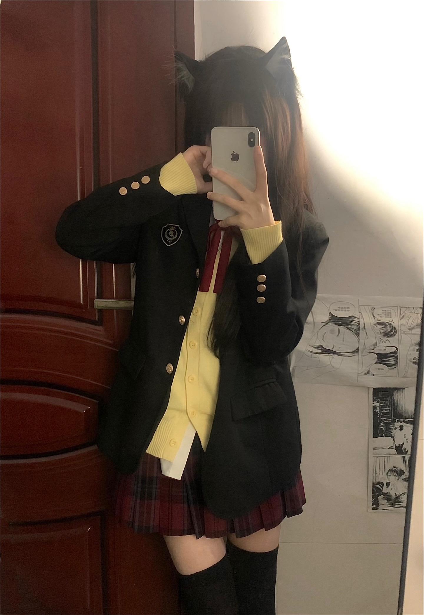 你总是问我想要什么 于是我看着你好想叹气。