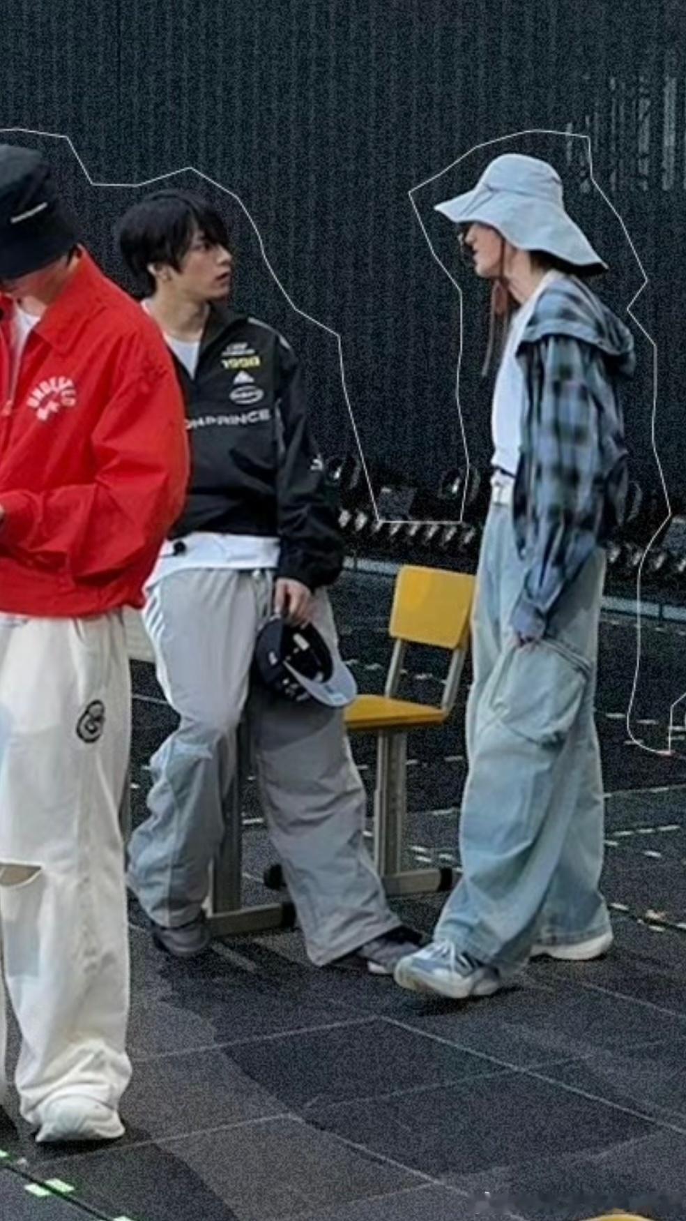 文轩  妈呀 我们碗盆谈恋爱竟然发出来了 