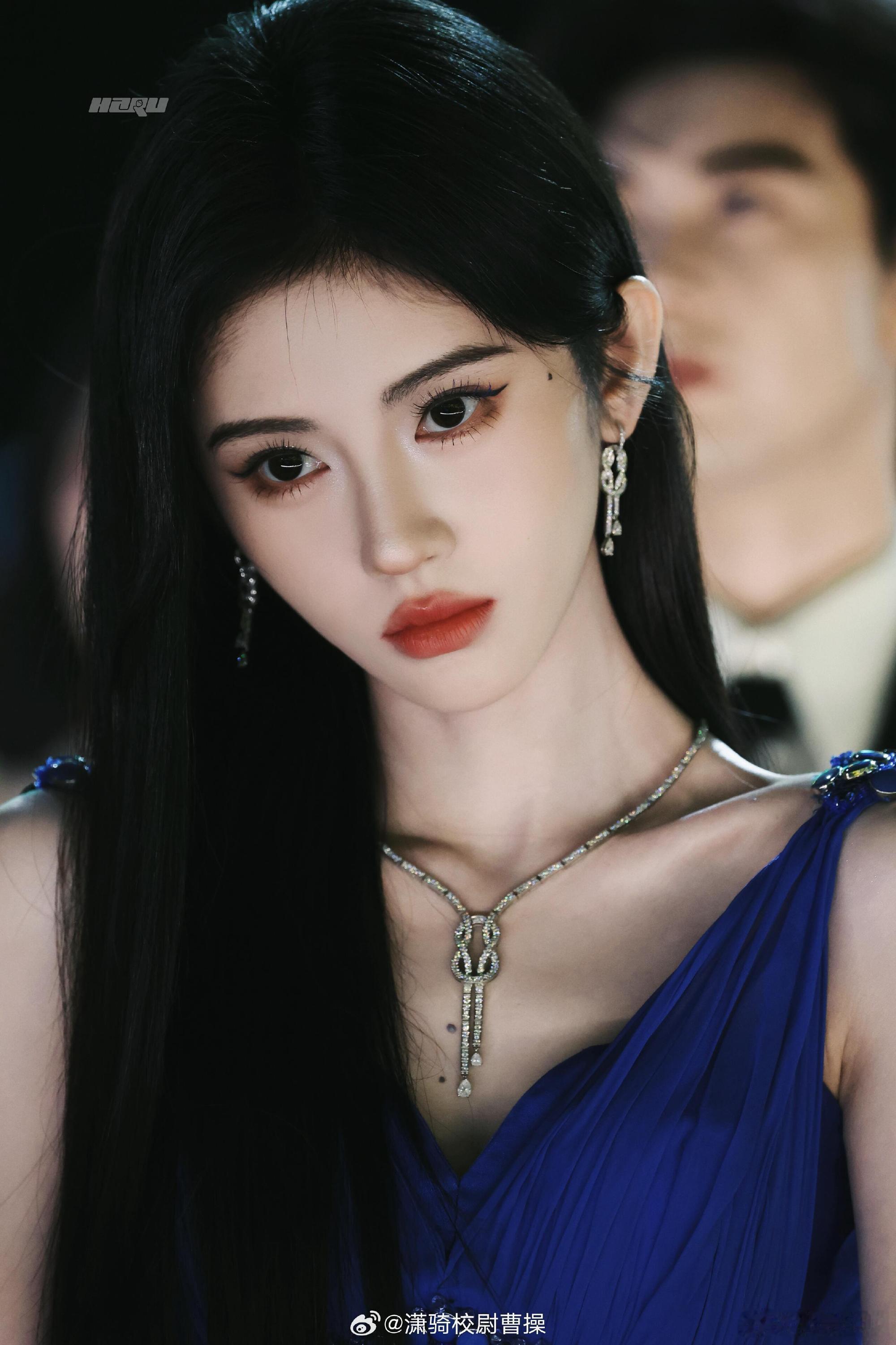 鞠婧祎比基尼手机壳鞠婧祎🔵 