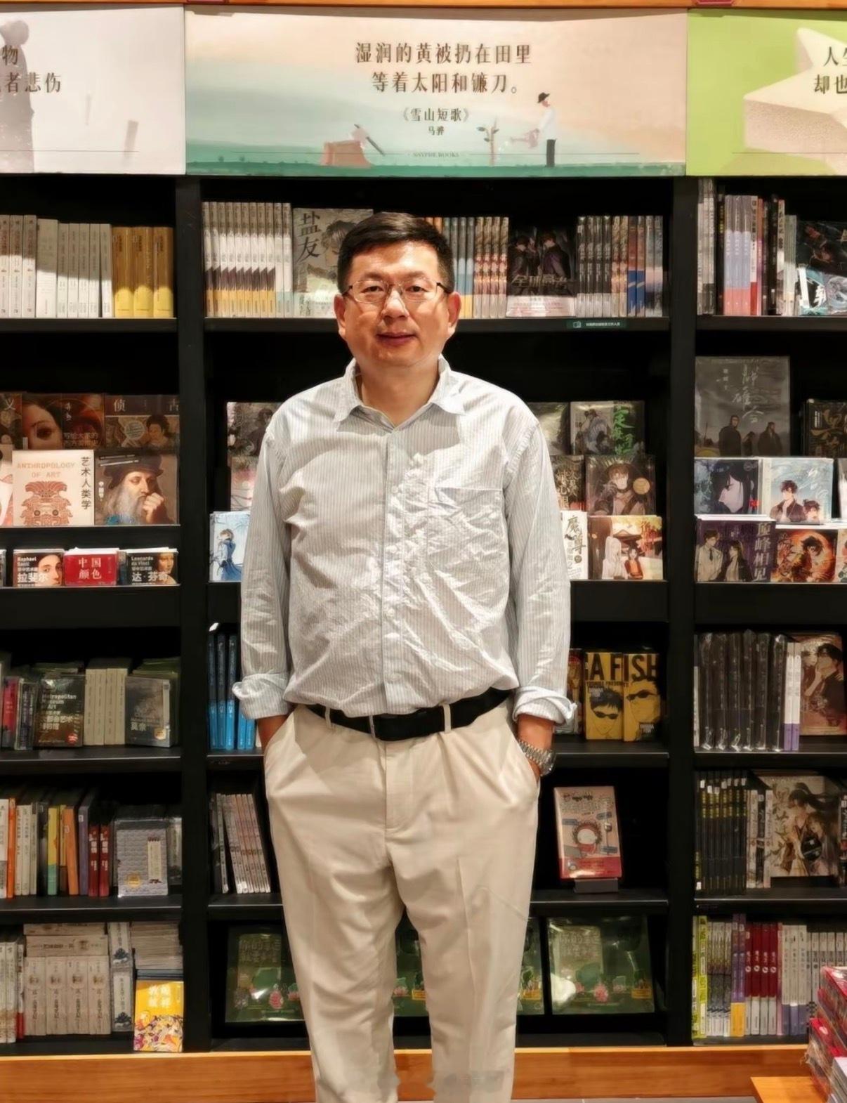4000元一桌婚宴带冰碴知情人发声震碎三观！ 四千一桌吃带冰碴的预制菜，上菜磨俩