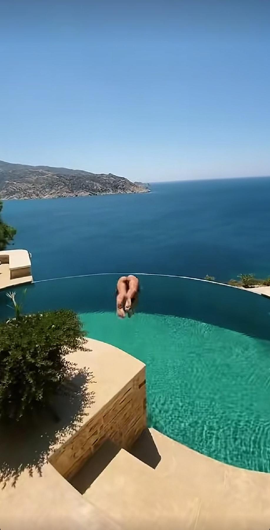 ‘。美丽的海湾