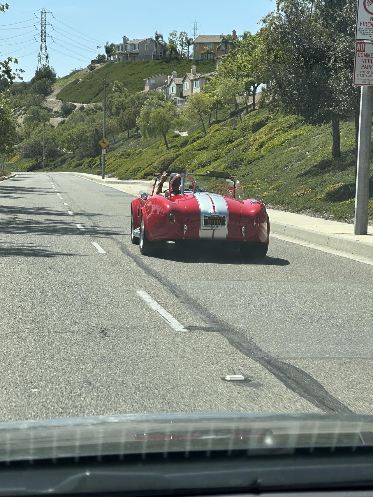 你可能不了解这辆车，但你一定看过《极速车王》，这辆车就是电影主角谢尔比在1960