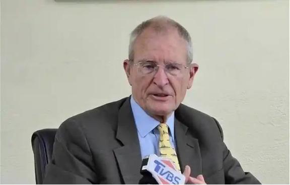 美国退役上将布莱尔曾说：如果中国觉得可以在几天时间内占领台湾，并将既成事实呈现在