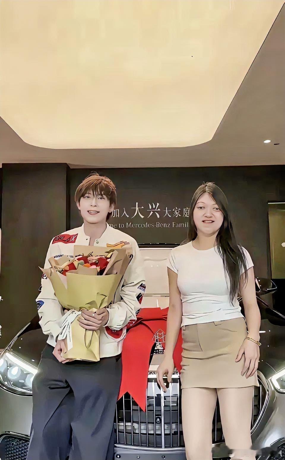 迈巴赫？那算啥！你就是把飞机大炮开过来，我也压根不眼红