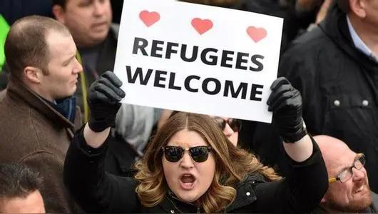 特朗普又出“狠招”？暂停第三世界移民，偏见比禁令更可怕！
 
当地时间11月27