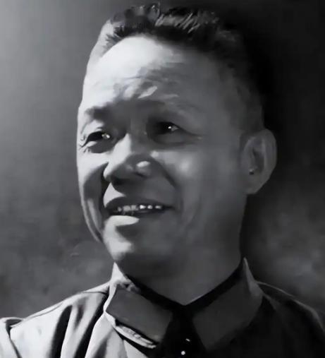 韩先楚的那么多老部下，只有刘振华后来授了上将，凭什么呢？解放海南岛，韩先楚问谁愿