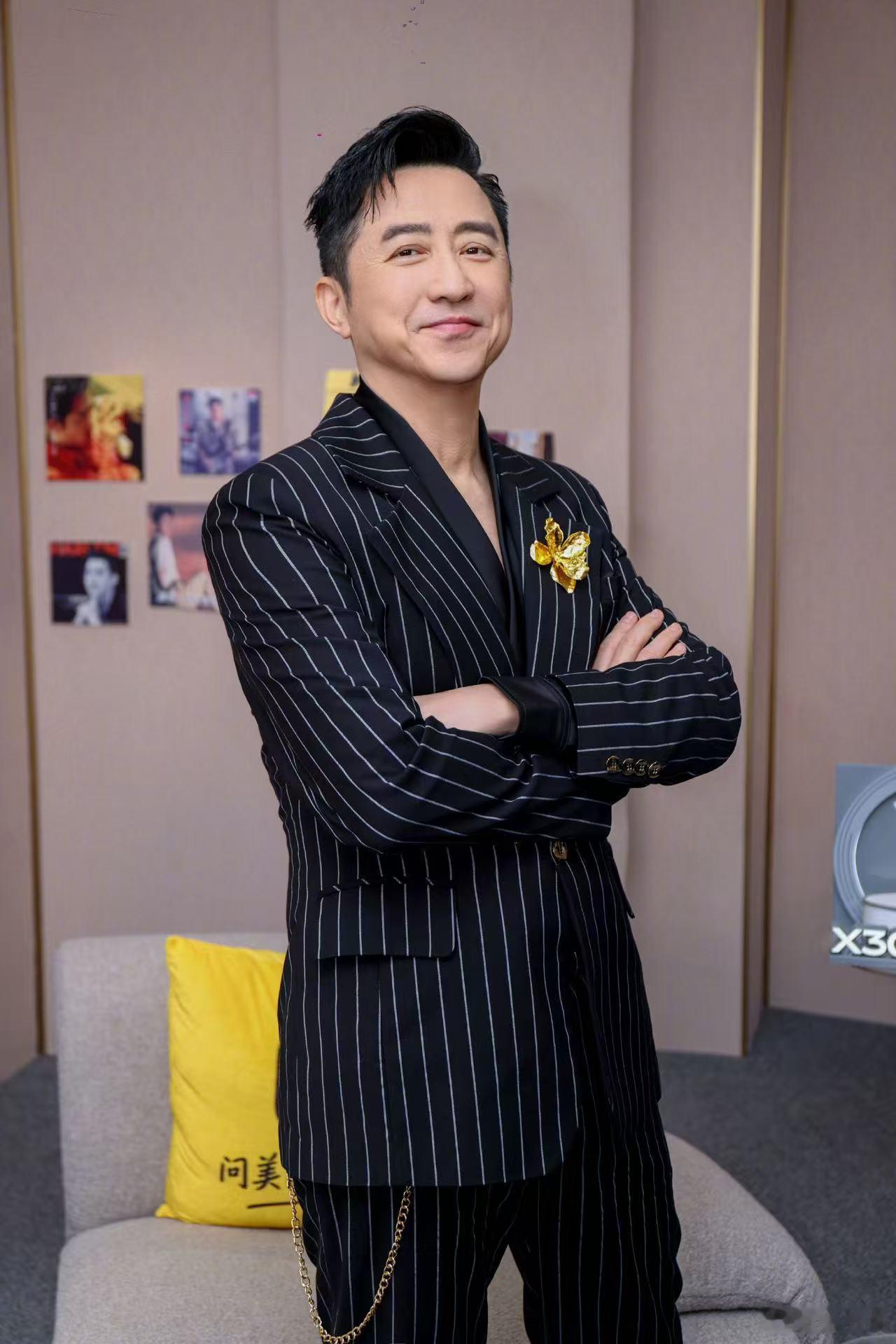 庾澄庆不会被歌手淘汰影响庾澄庆回应歌手改歌 淘汰不淘汰的无所谓，改歌不改歌的自己