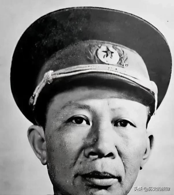 1942年八路军转移，秘书一路撒高粱粒，团长看穿后，揪出藏在身边的毒瘤
 
19