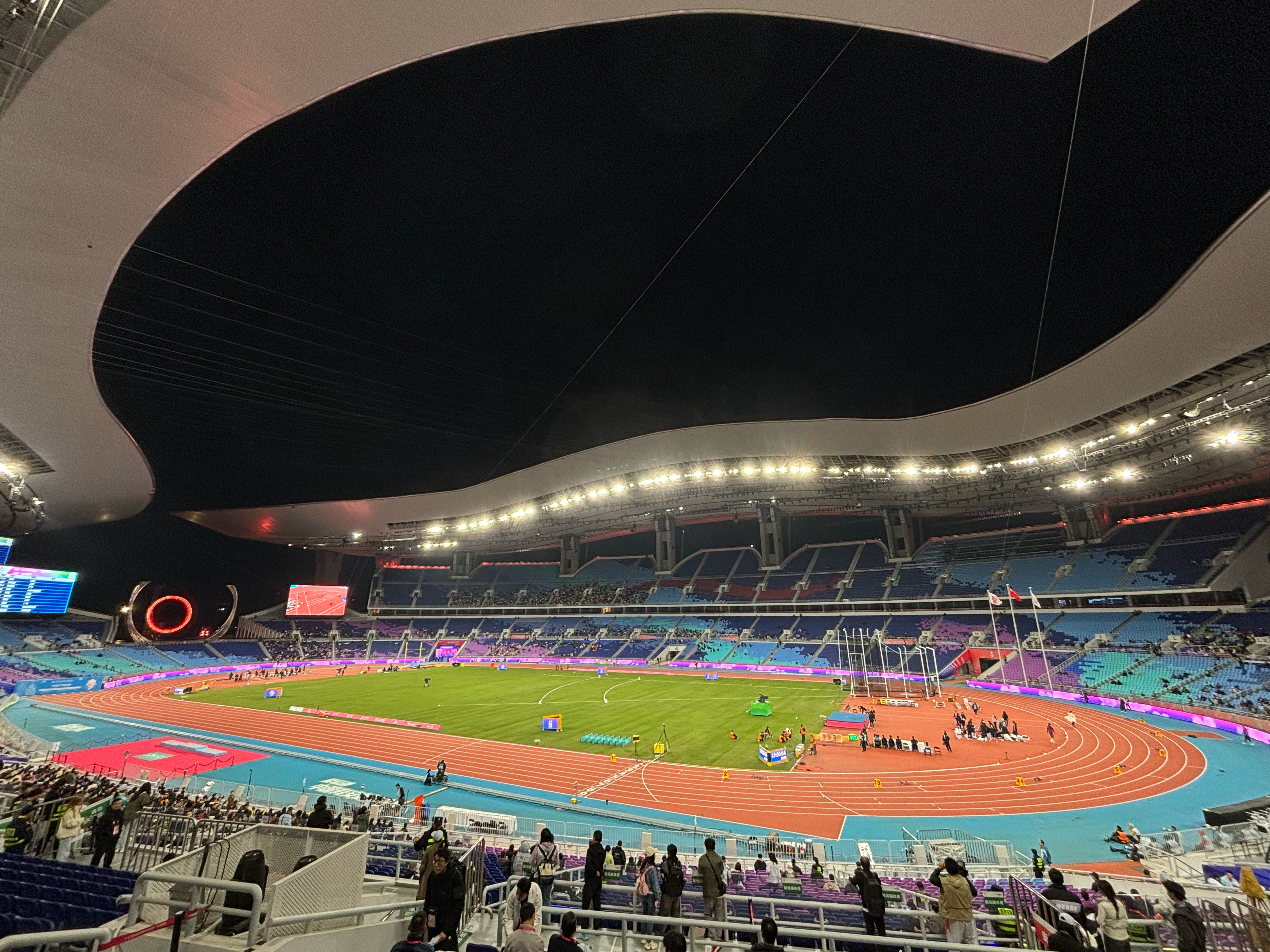 叕双转场成功，最后终于来到了奥体！ 