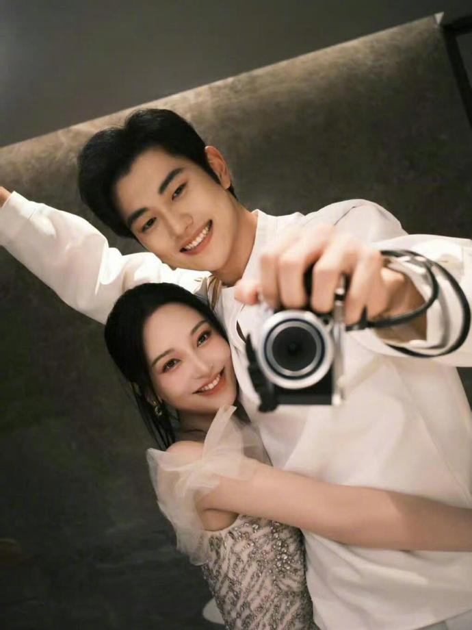 从你看金莎到你看看人家金莎 还记得刚公布时大家那句“你看金莎”的调侃吗？时光流转