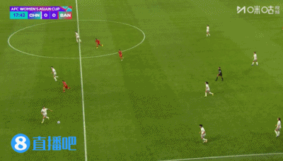 连王霜也已经慢多了！这颗粒队友传的恰到好处，还有一定的提前量，王霜形成了绝妙的单