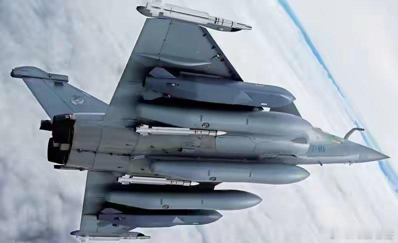 欧洲震动！美媒：武契奇准备签大额军购，要打包红旗-9和歼-10？在已经装备中国出