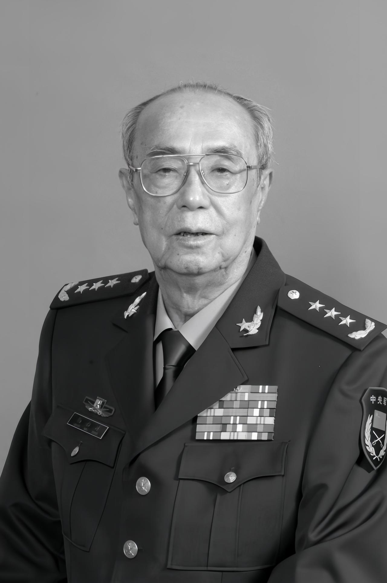 1988年解放军恢复军衔制，杨白冰为何被授上将？第一是深厚的革命资历：他1920