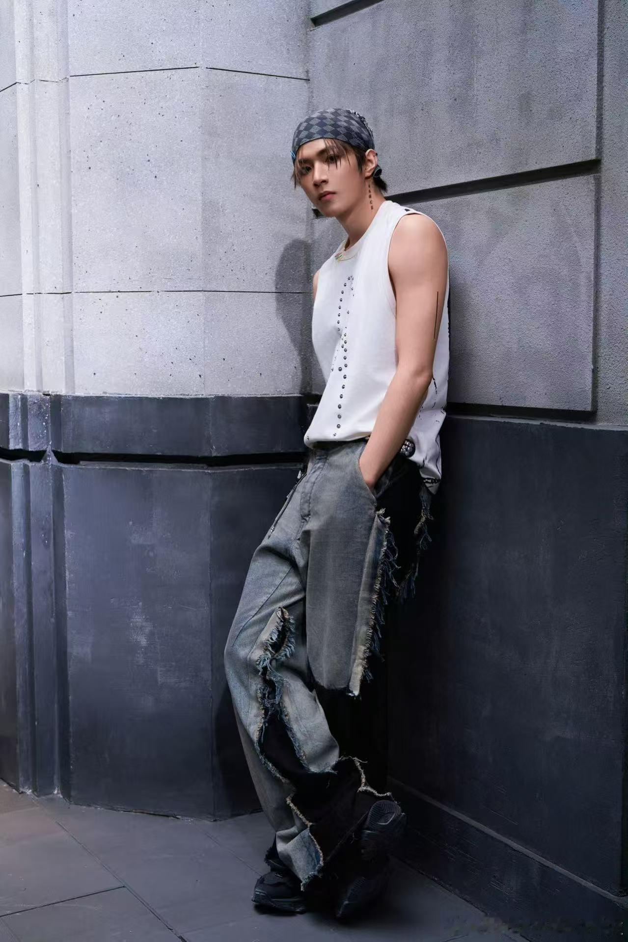 刘耀文脖子上的sauce，帅，