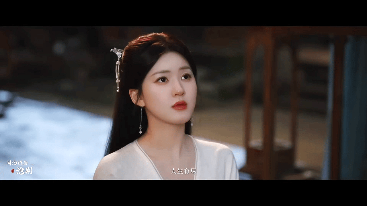 赵露思的古装造型 好像就没有扑过吧某些明星不适合古装说造型不好的。。。绝了[允悲