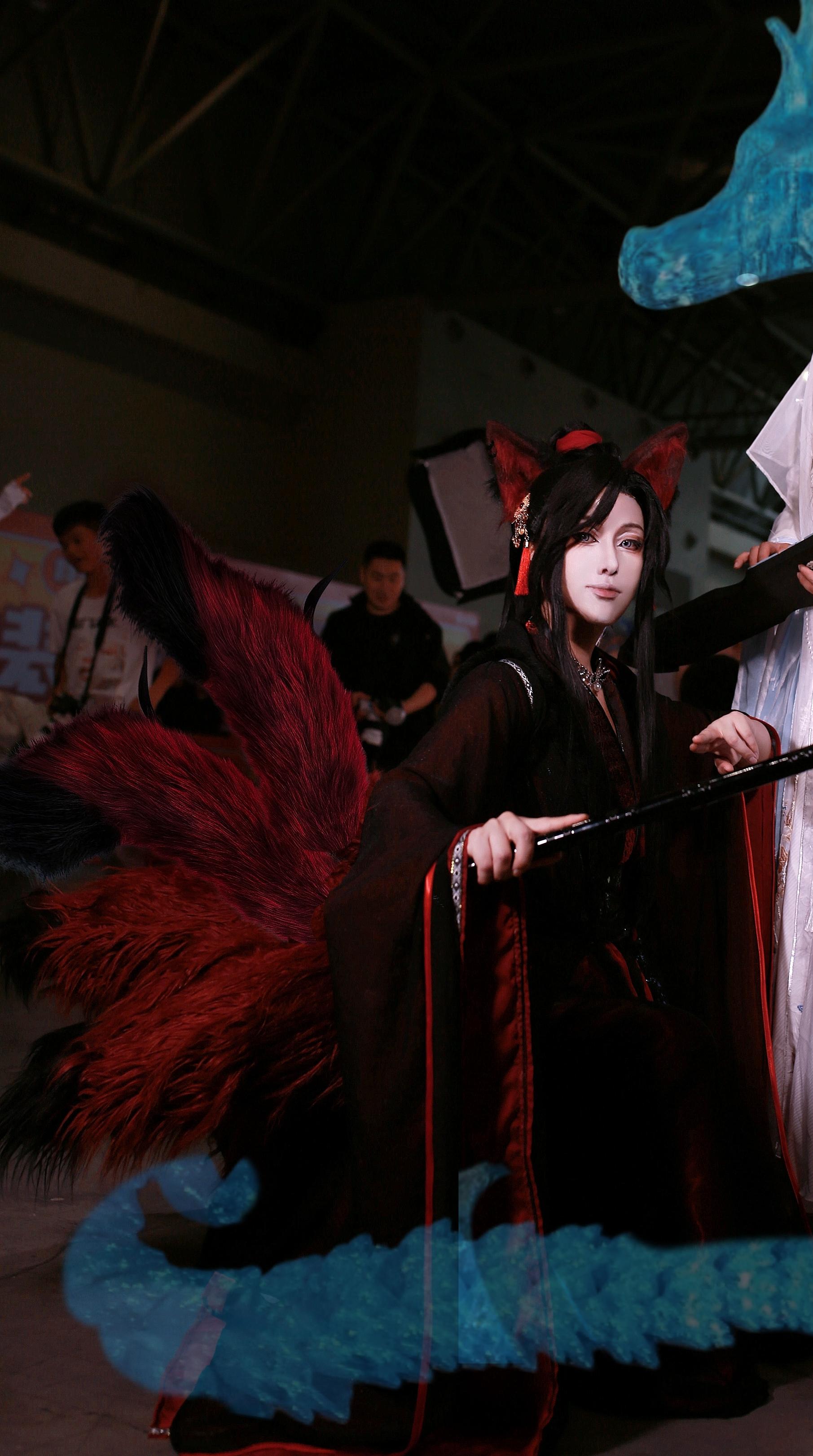 龙叽狐羡给宝宝们拜年啦。         龙机：萌团子