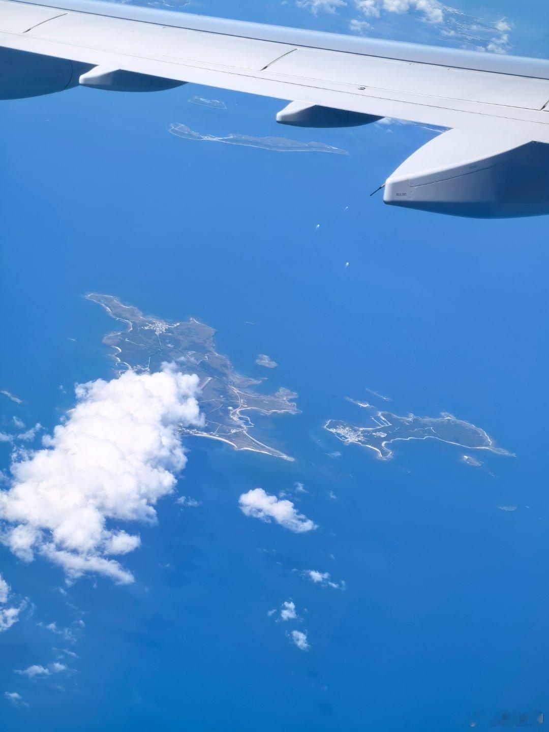 昨天班機飛過澎湖上空拍下來的照片，天氣很好。 ​​​