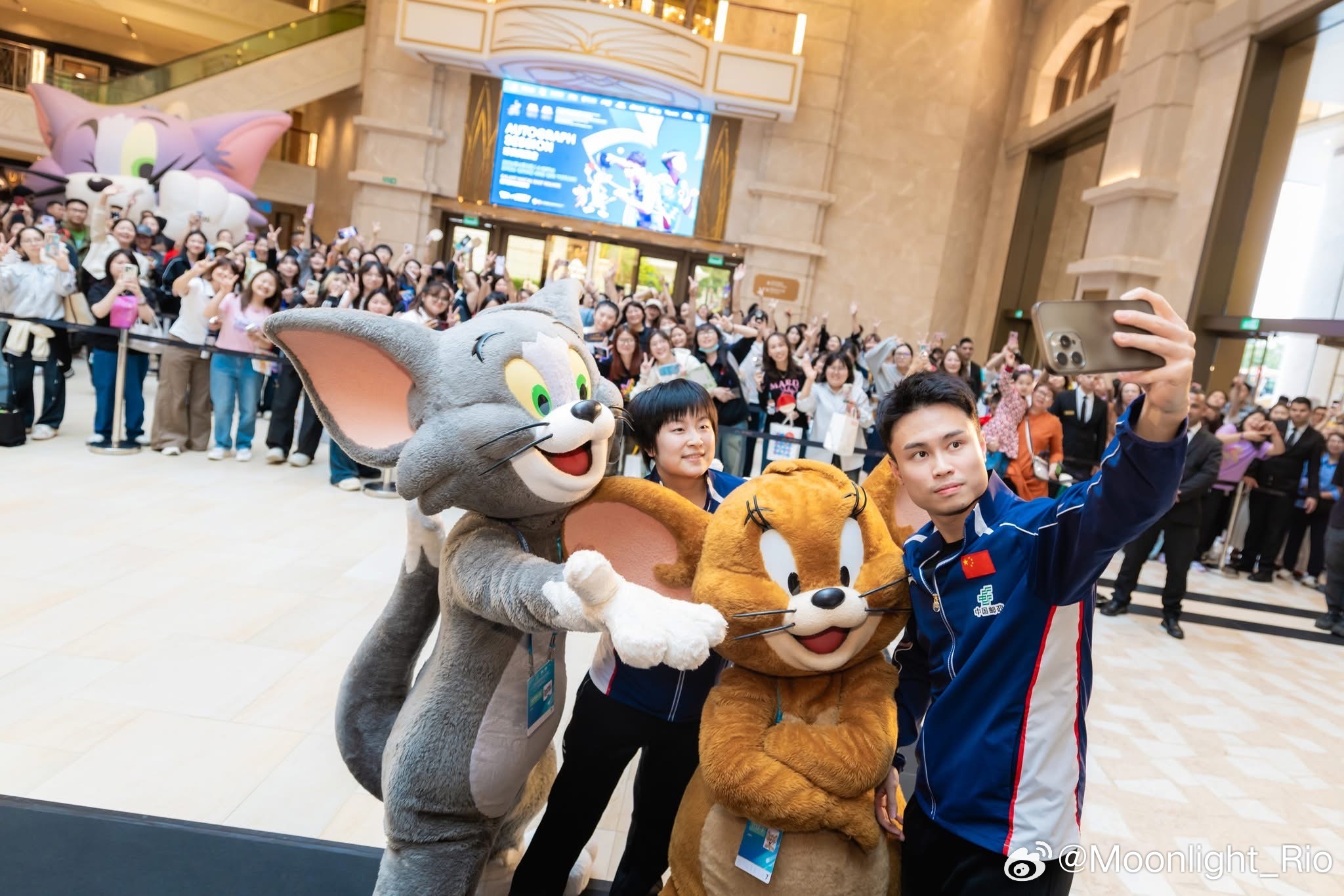 澳门世界杯2026 周启豪、覃予萱 球员见面会✍️ 