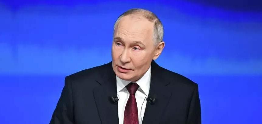 就在刚刚，普京评价泽连斯基：他是一位有才华的演员！
普京甚至强调，“我这么说绝无